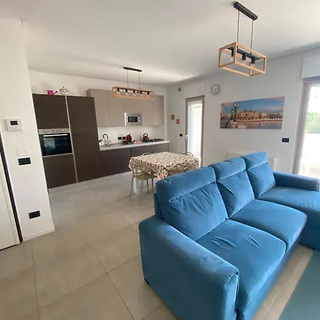 Brezza Di Bari, Terrace & Free Parking, Family And Group By Leviora Collection * בארי