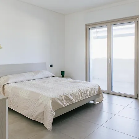 Apartamento Brezza Di Bari, Terrace & Free Parking, Family And Group By Leviora Collection