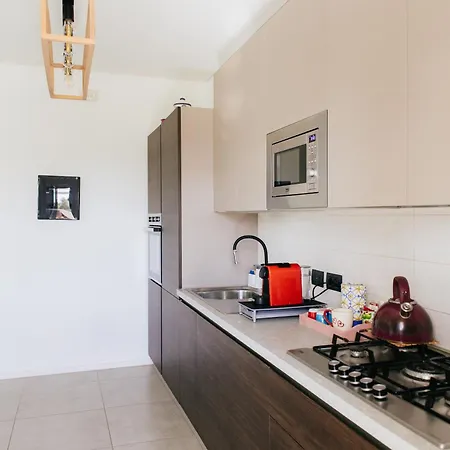 Brezza Di Bari, Terrace & Free Parking, Family And Group By Leviora Collection Apartamento *