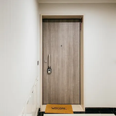 Apartamento Brezza Di Bari, Terrace & Free Parking, Family And Group By Leviora Collection Bari