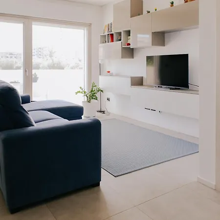 Apartamento Brezza Di Bari, Terrace & Free Parking, Family And Group By Leviora Collection Bari