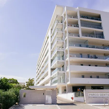 Brezza Di Bari, Terrace & Free Parking, Family And Group By Leviora Collection *
