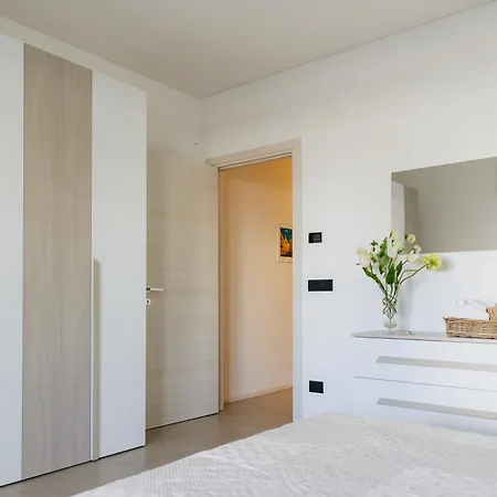 Brezza Di Bari, Terrace & Free Parking, Family And Group By Leviora Collection Apartamento Bari