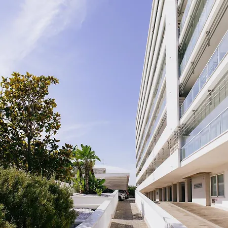 Brezza Di Bari, Terrace & Free Parking, Family And Group By Leviora Collection Apartamento Bari